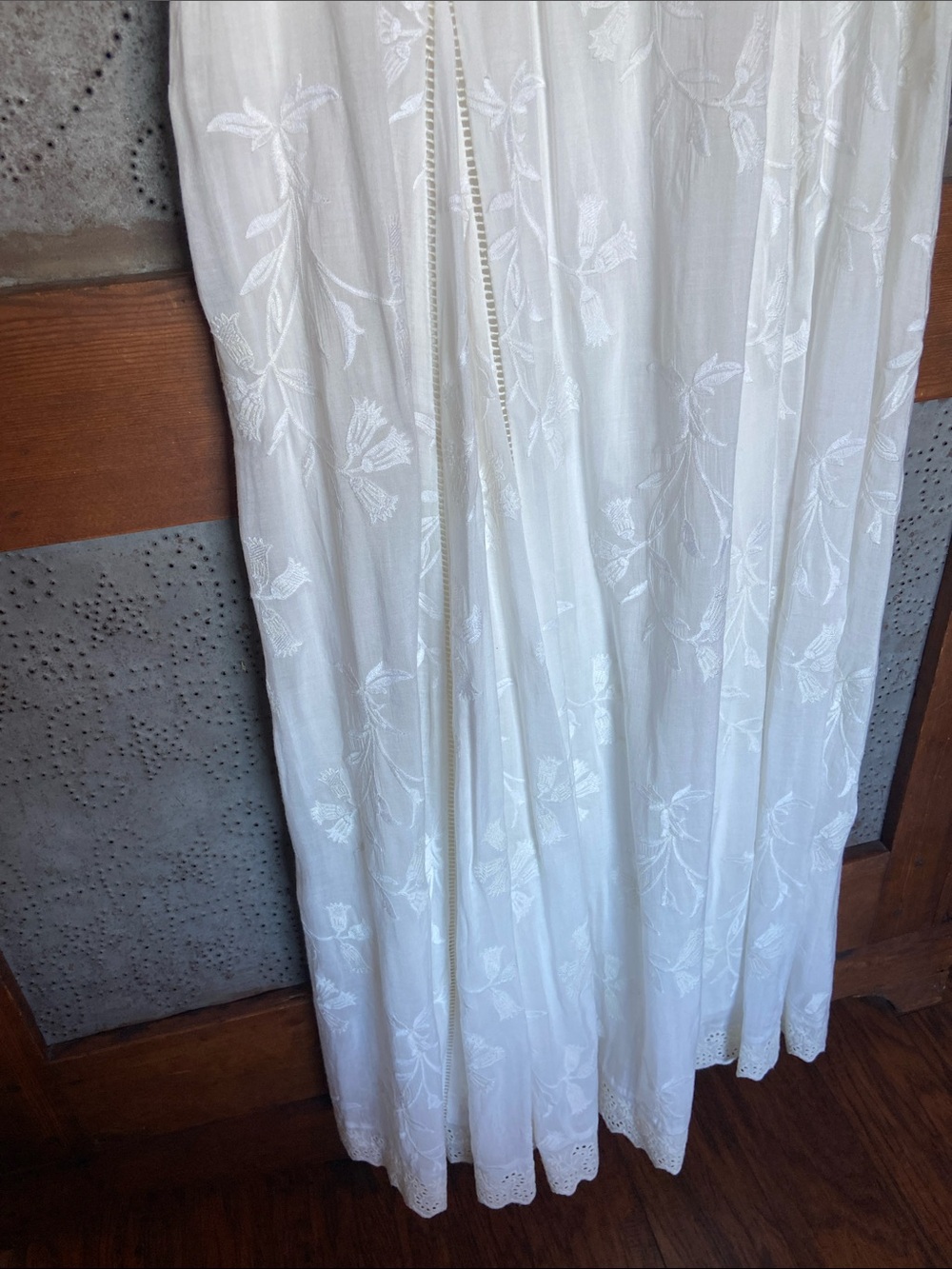 Sundance Catalog Special Occasion Embroidered White Cream Dress Rayon Silk 10 - Picture 10 of 11
